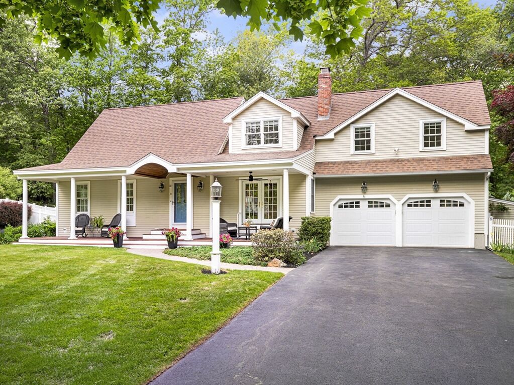 Property Photo: 6 Sugarbush Lane MA 01810