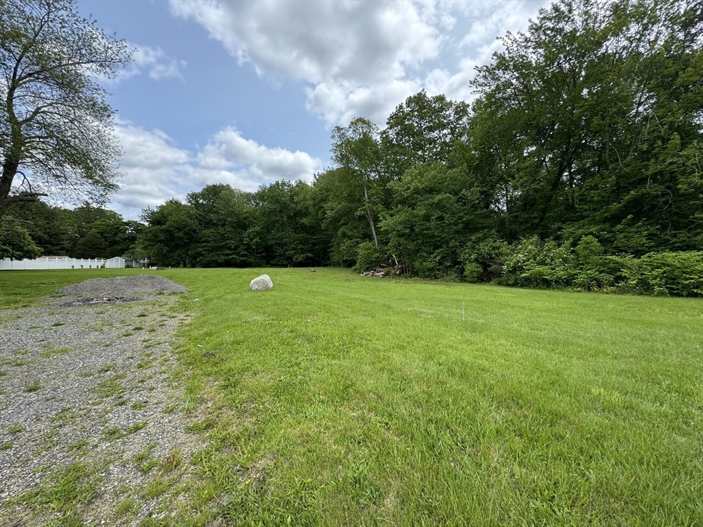 Property Photo: 454 Fall River Ave MA 02771