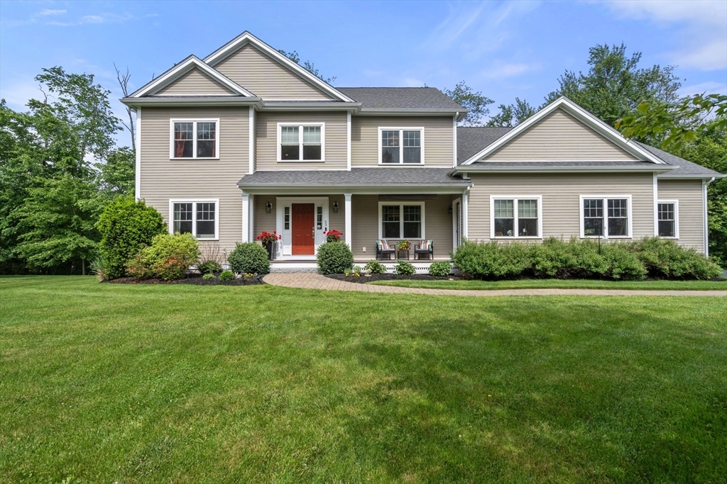 53 Thompson Ave  Westwood MA 02090 photo
