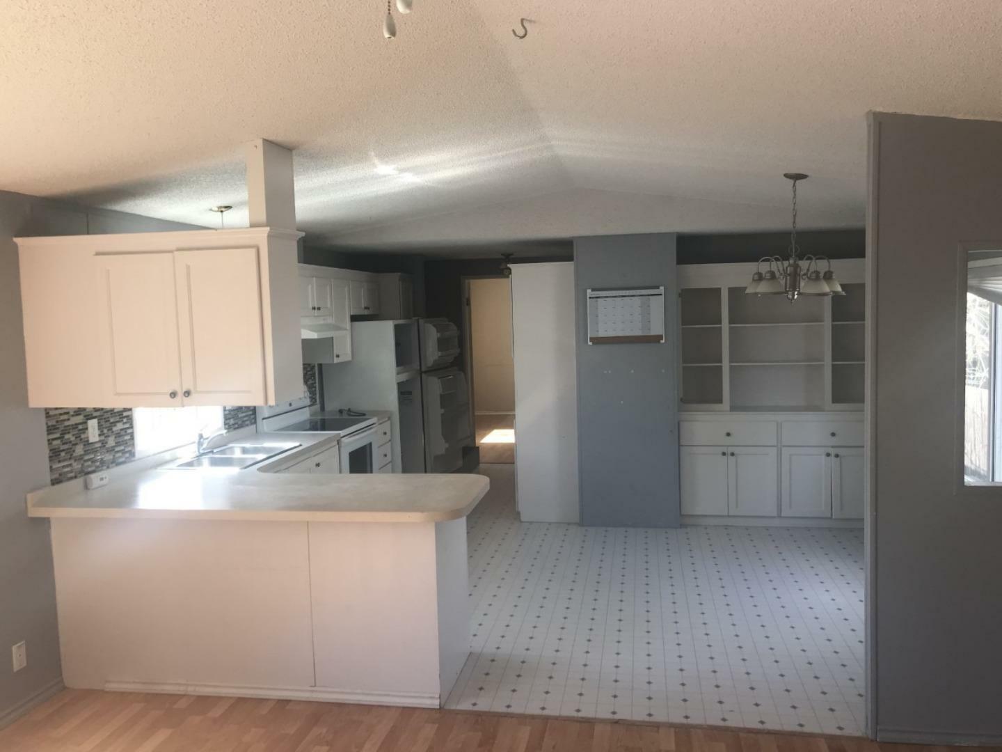 Property Photo:  9904 99 Street  AB T0H 2R0 