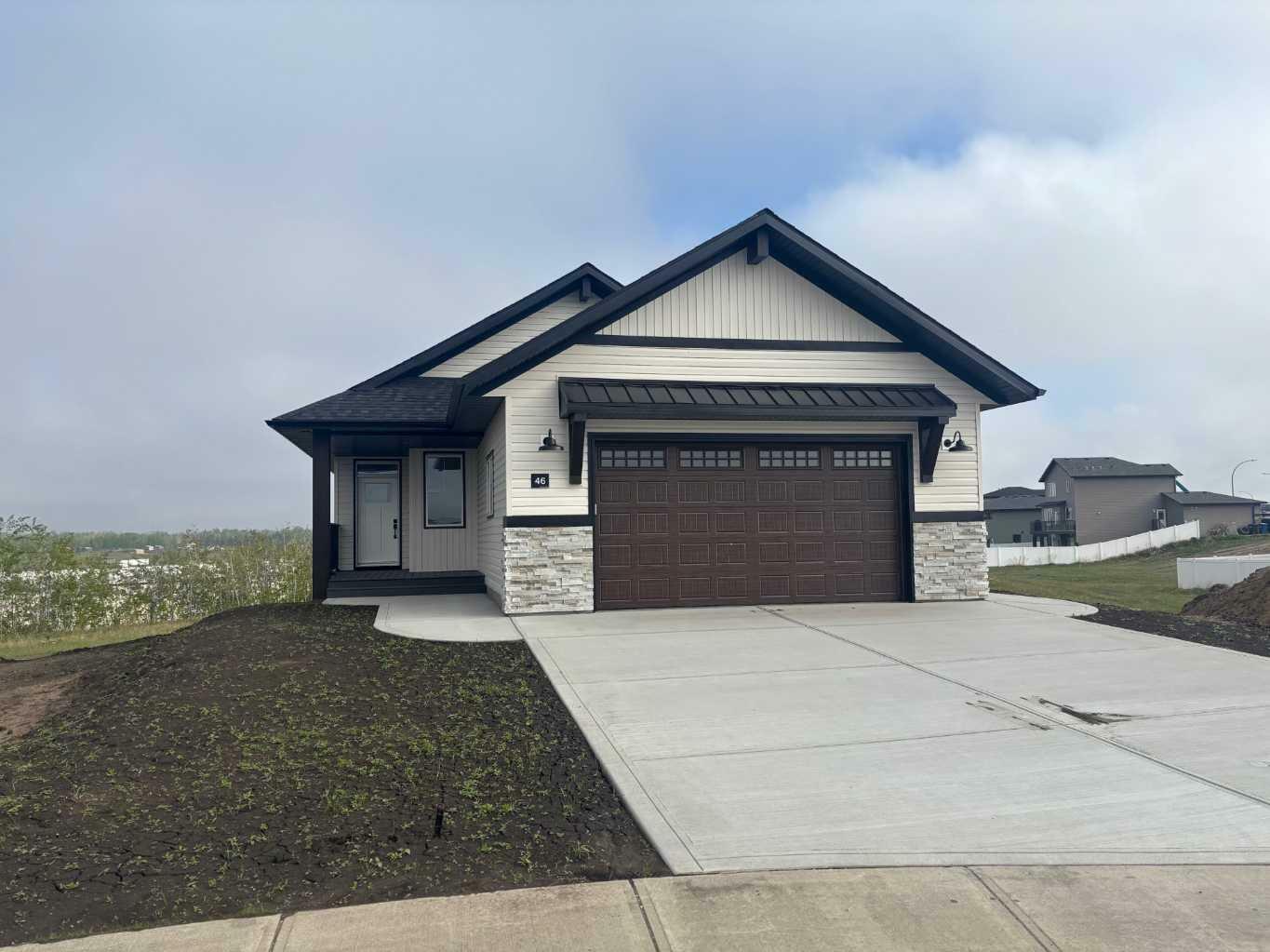 Property Photo:  46 Vista Close  AB T4M 0L3 