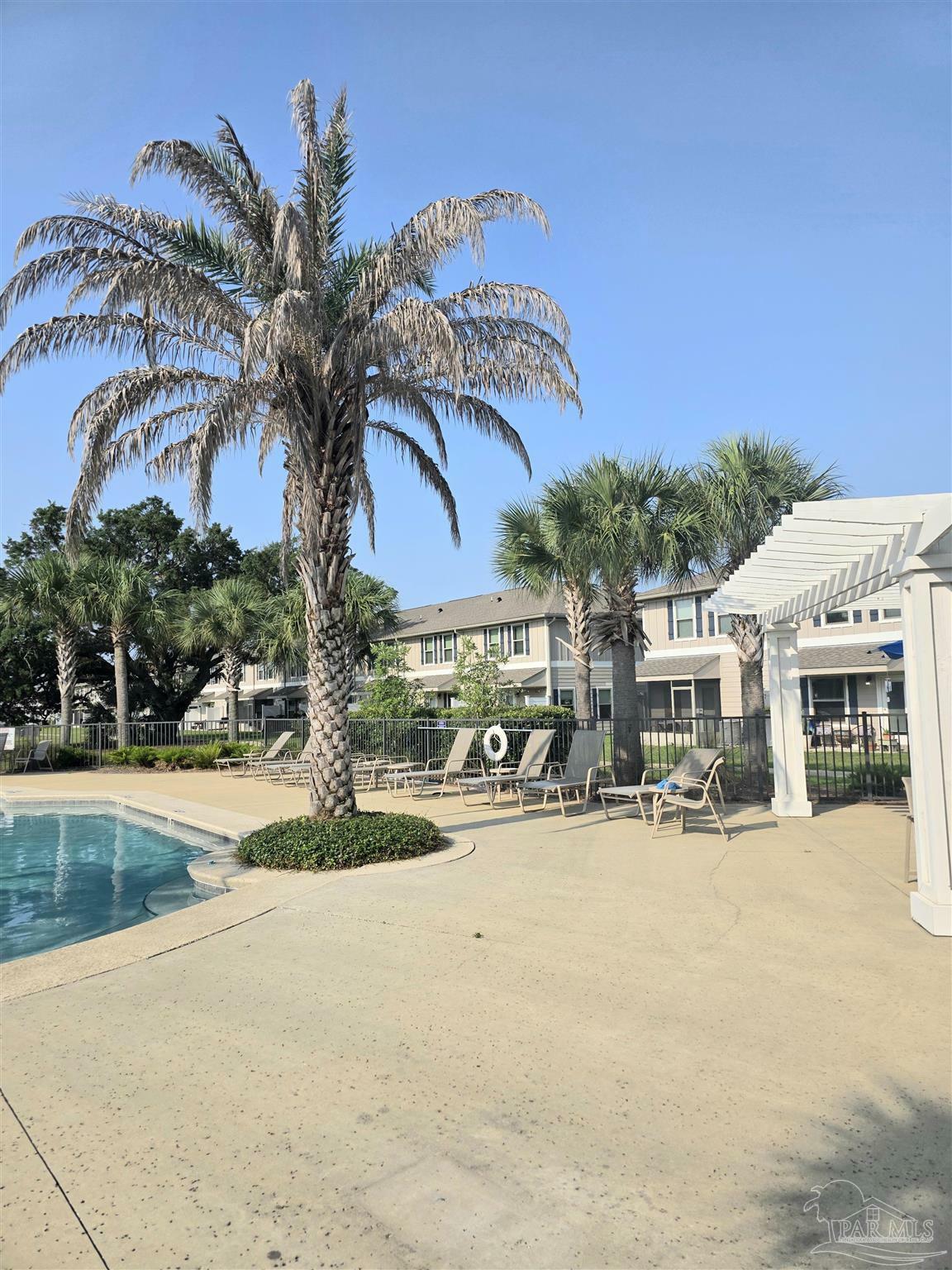 Property Photo: 214 S F St FL 32502