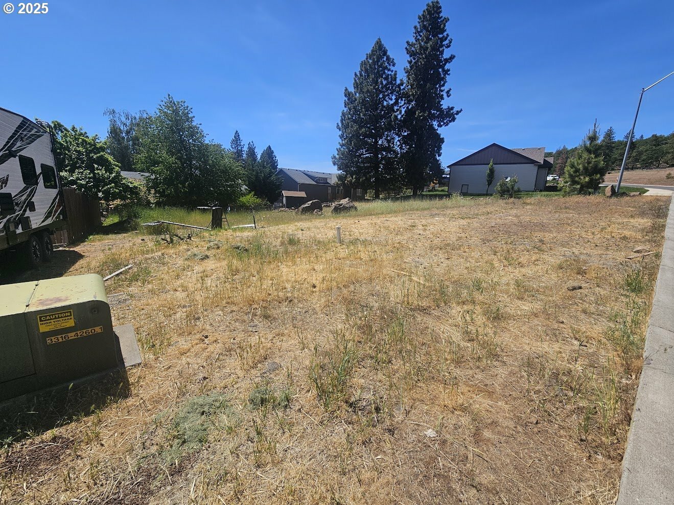 Property Photo:  1005 Hoodview Pl  WA 98620 