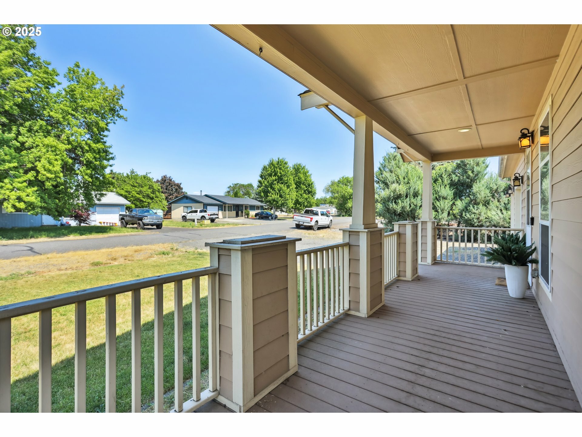 Property Photo: 514 5th Ave WA 98617