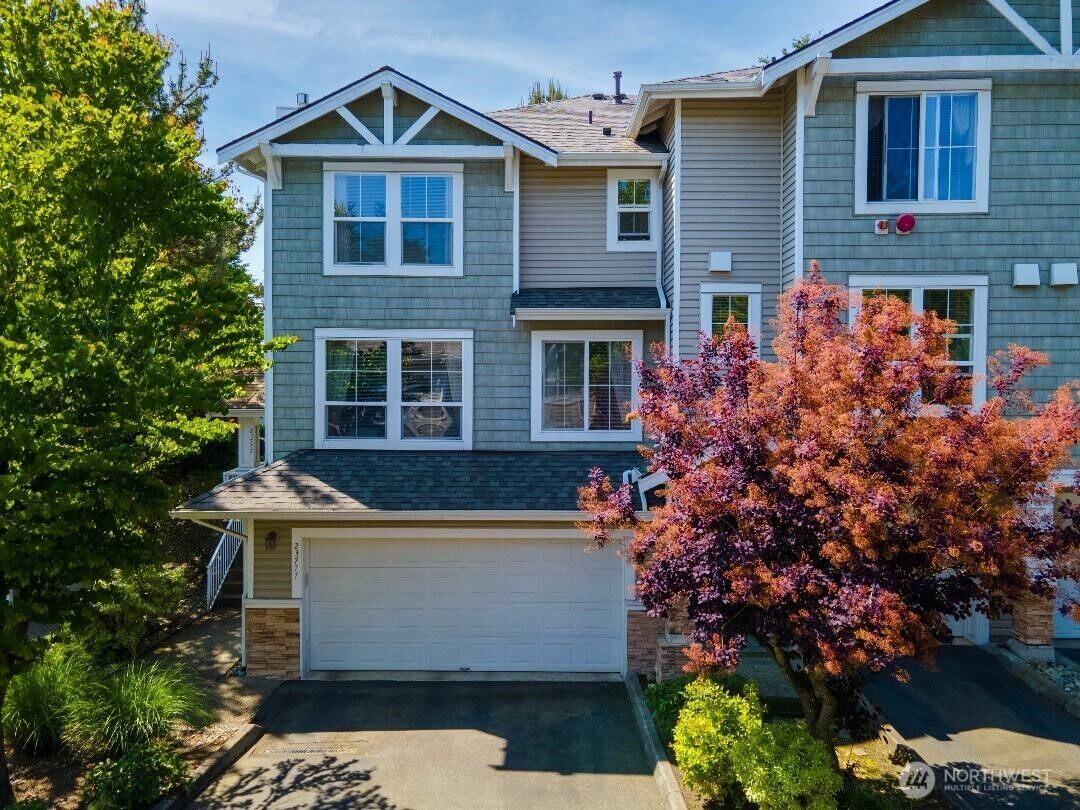 Property Photo: 23777 SE 52nd Lane WA 98029