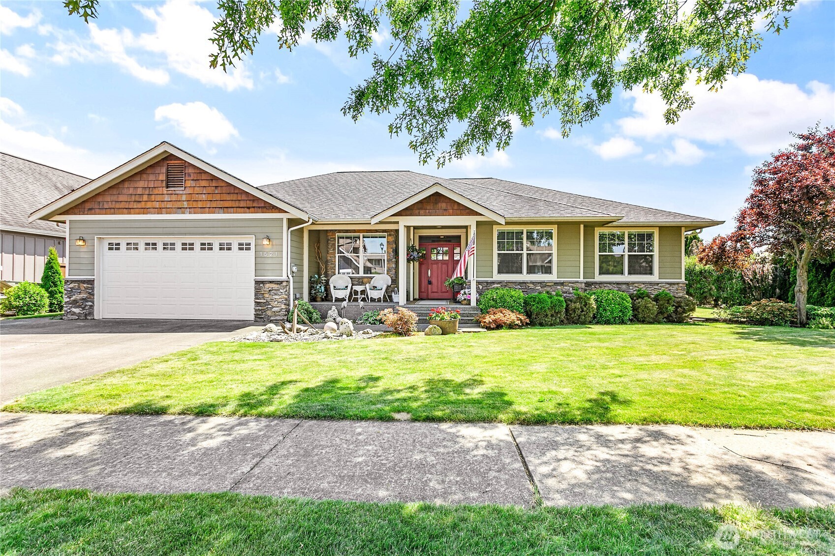 Property Photo: 1521 Westview Place WA 98264