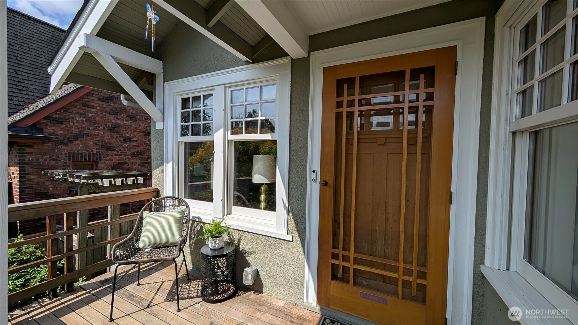 Property Photo: 5521 34th Avenue NE WA 98105