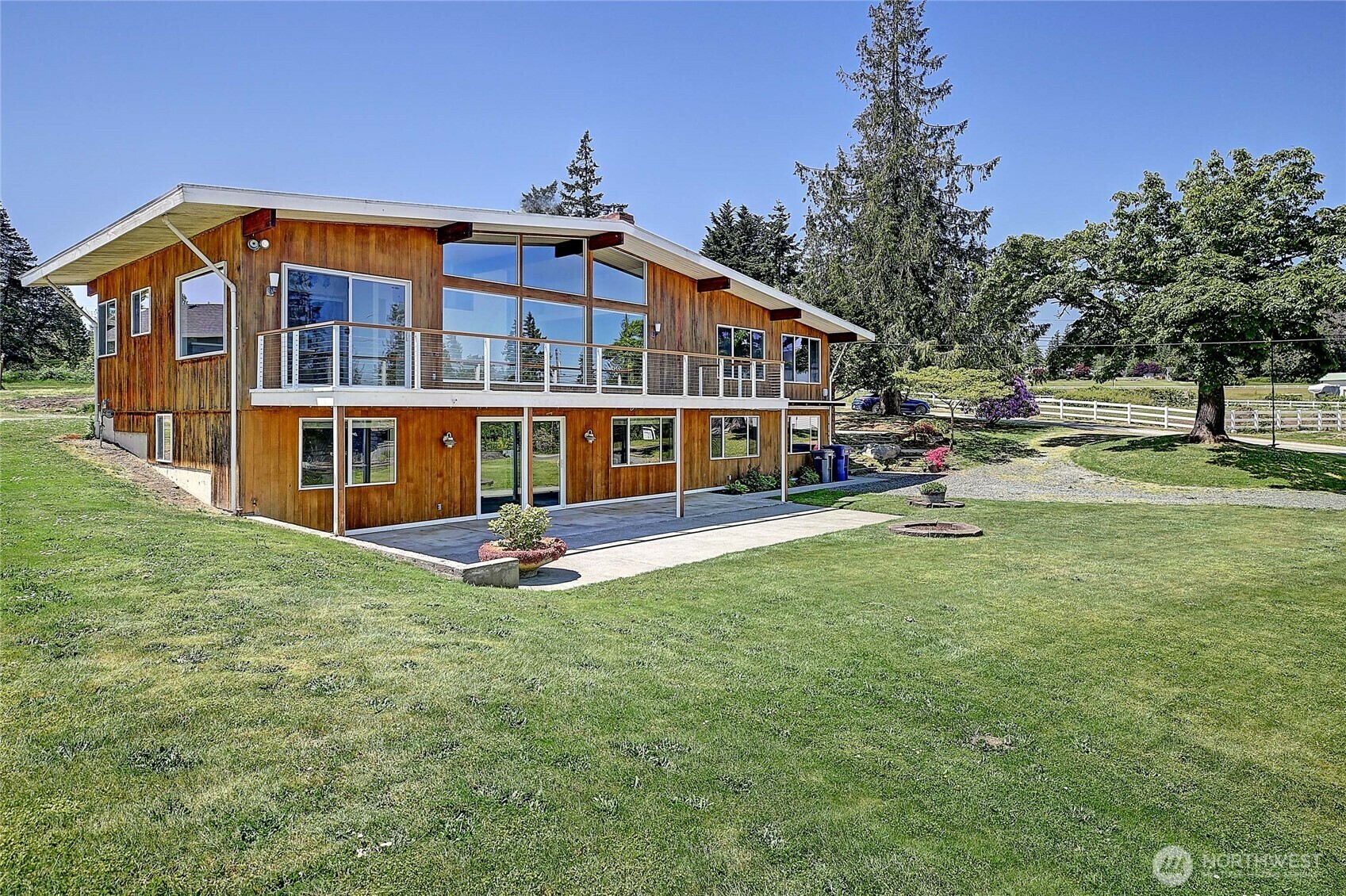 Property Photo: 1466 Larkspur Lane WA 98282