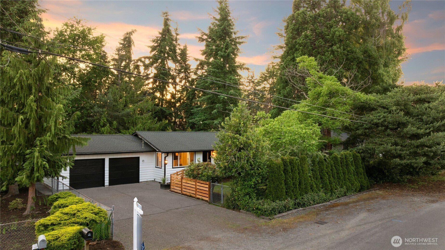 Property Photo: 2226 E 125th Ave Ct E WA 98372
