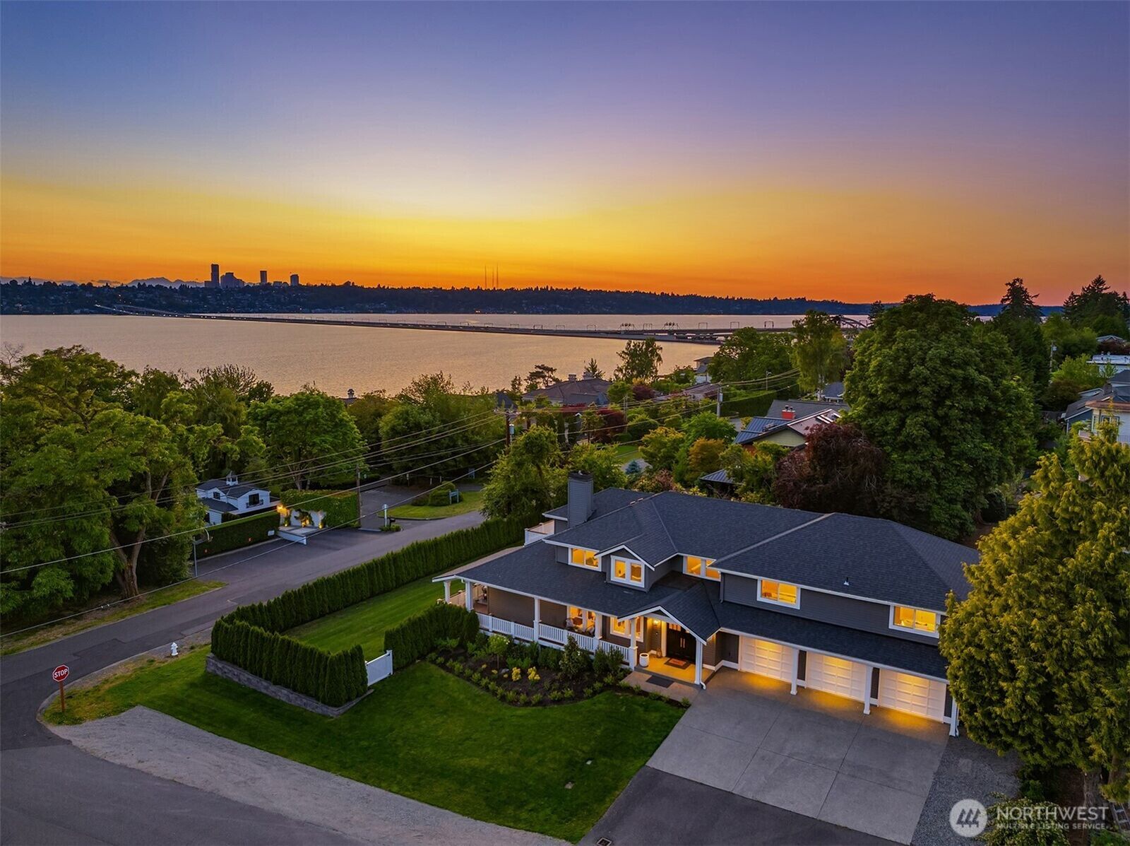 Property Photo:  6006 SE 30th Street  WA 98040 