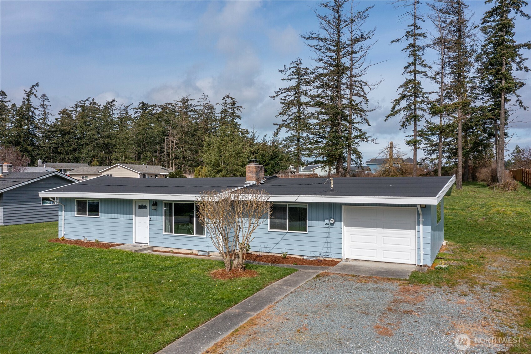1104  Wildwood Drive  Oak Harbor WA 98277 photo