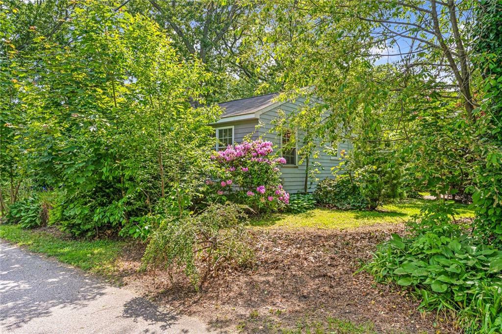 Property Photo: 30 Wake Robin Trail RI 02874