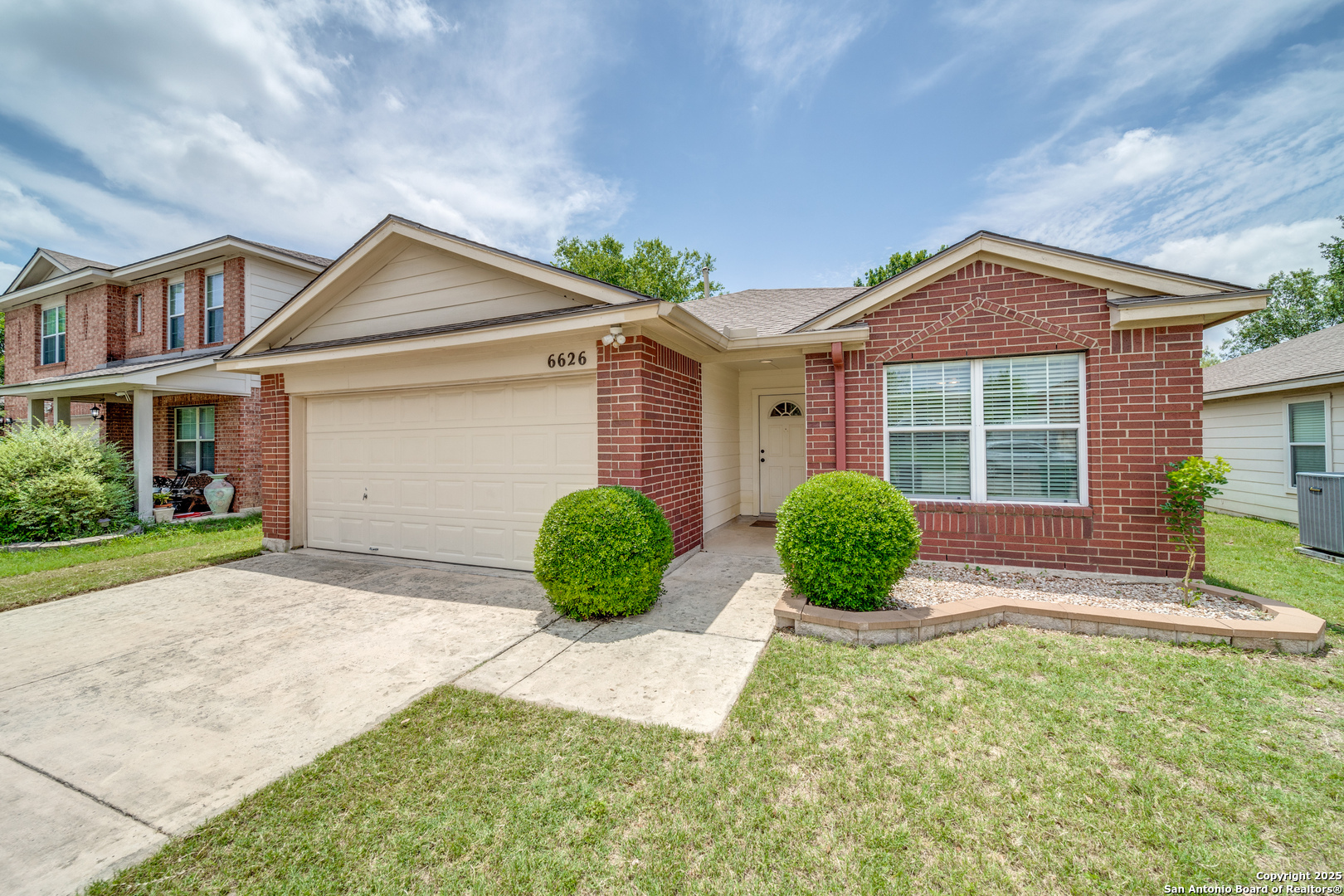 Property Photo: 6626 Ivywood TX 78249