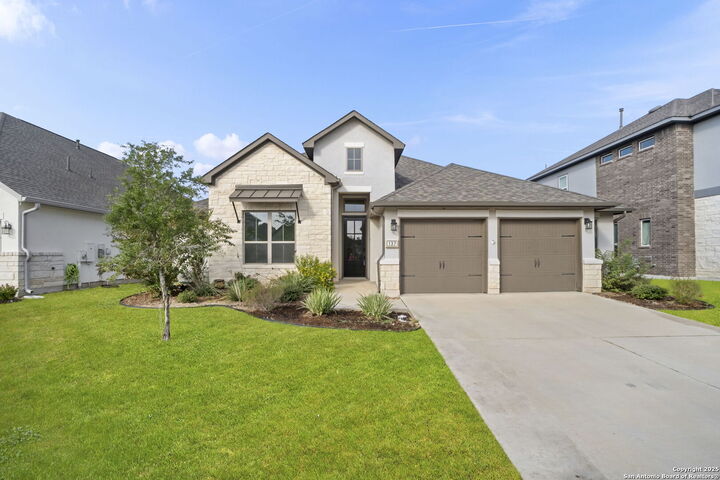 Property Photo: 137 Maravillas TX 78006