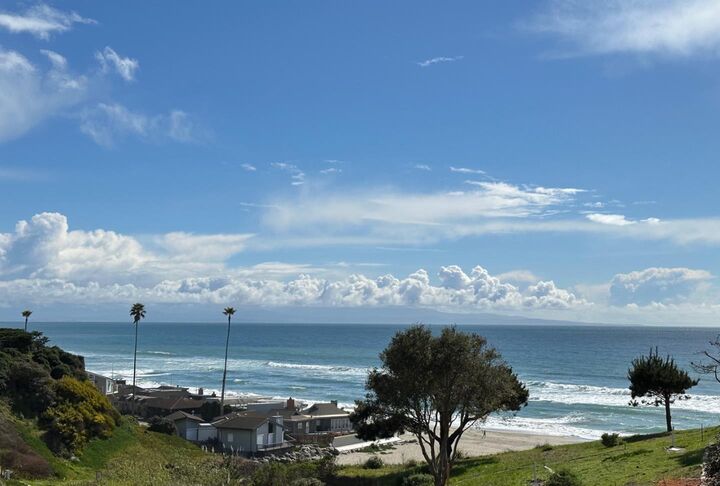 Property Photo: 664 Bayview Drive CA 95003