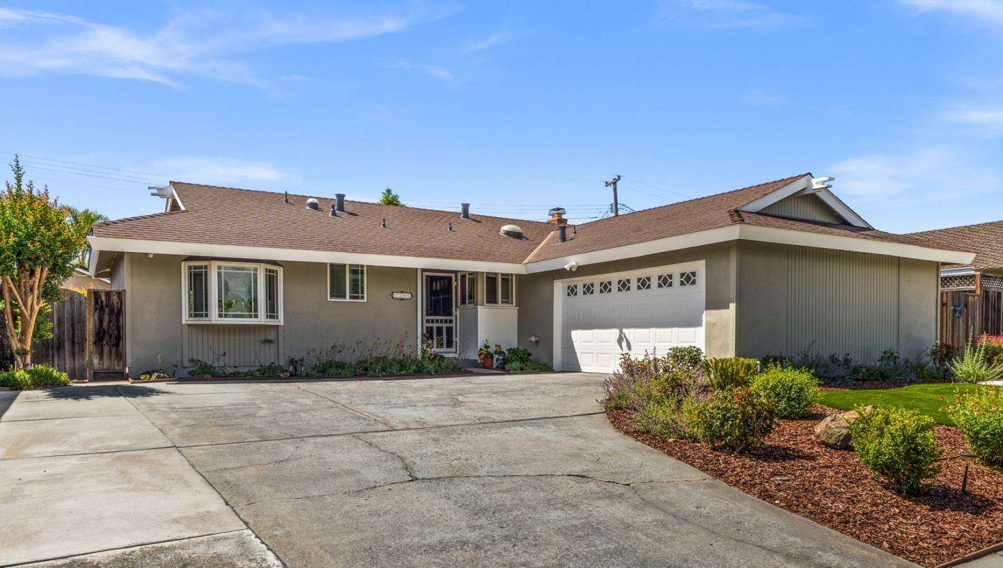 Property Photo: 1296 Ashcroft Lane CA 95118