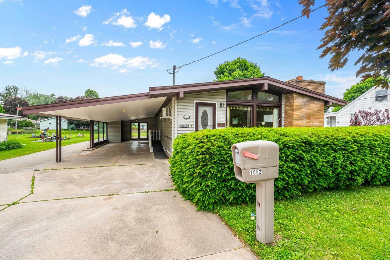 Property Photo: 1062 Metomen Street WI 54971