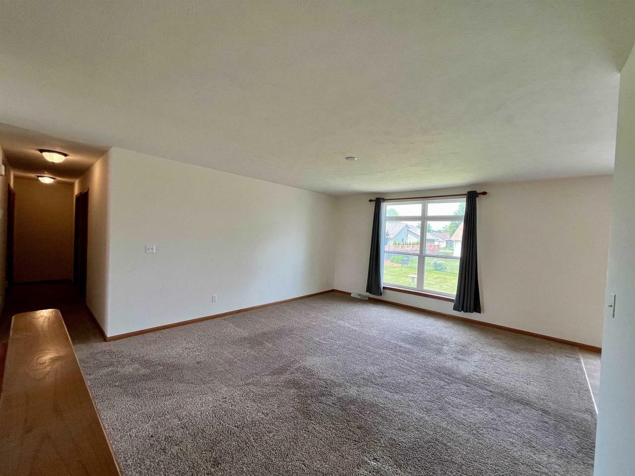 Property Photo: 1520 Redwood Drive WI 53546