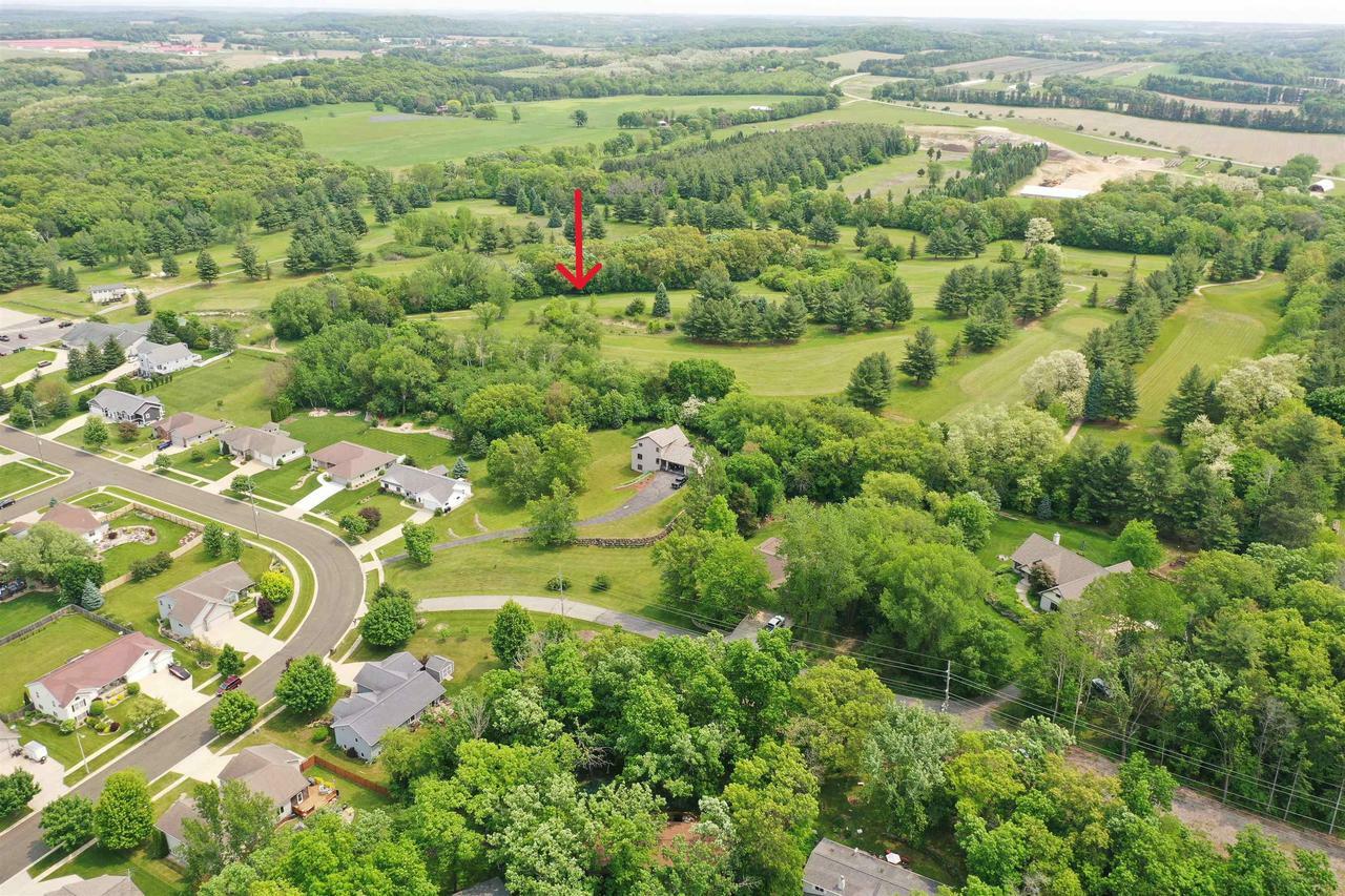 Property Photo: 1004 Links Drive WI 53955