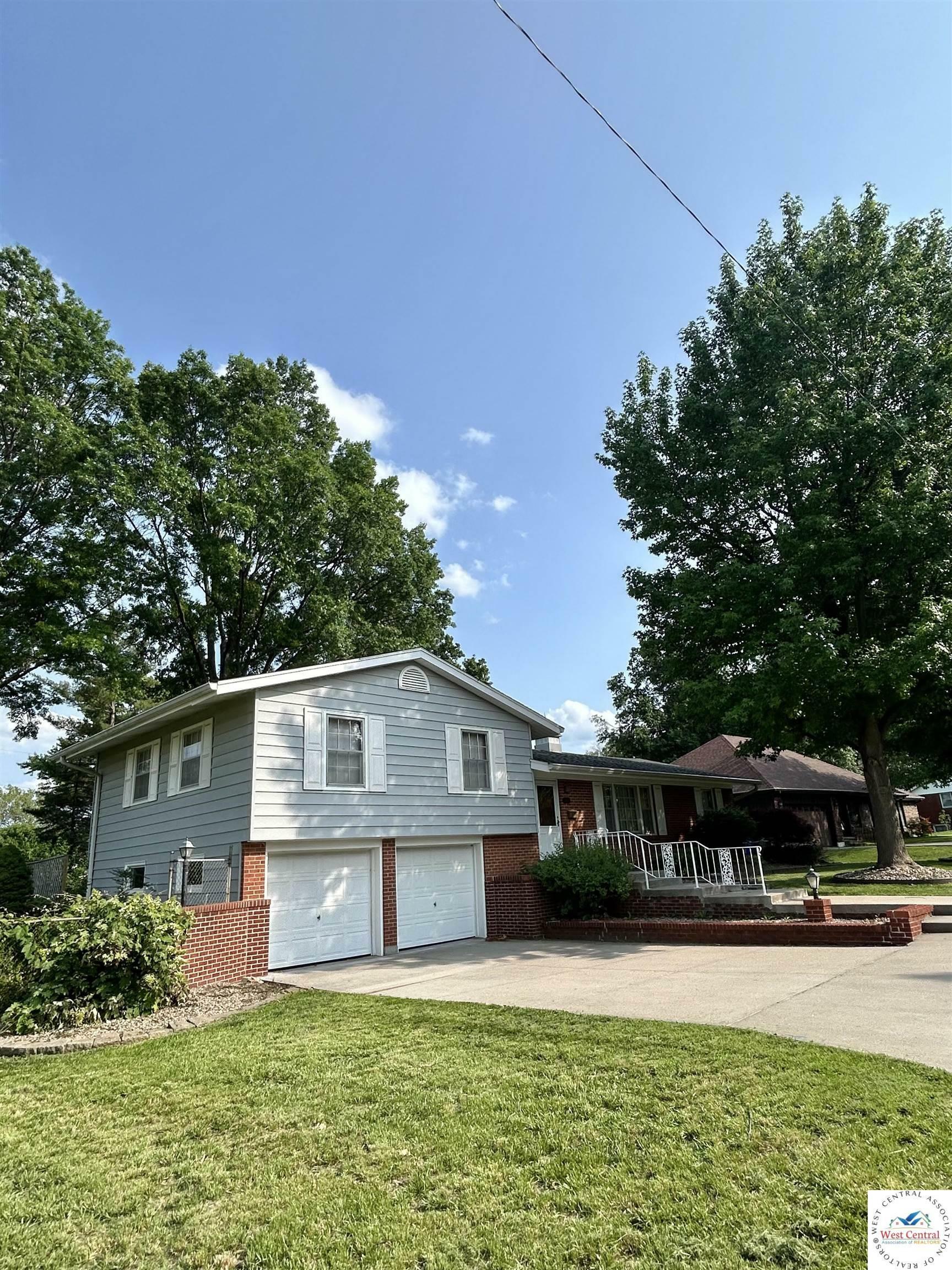 Property Photo: 807 Ruth Ann MO 65301