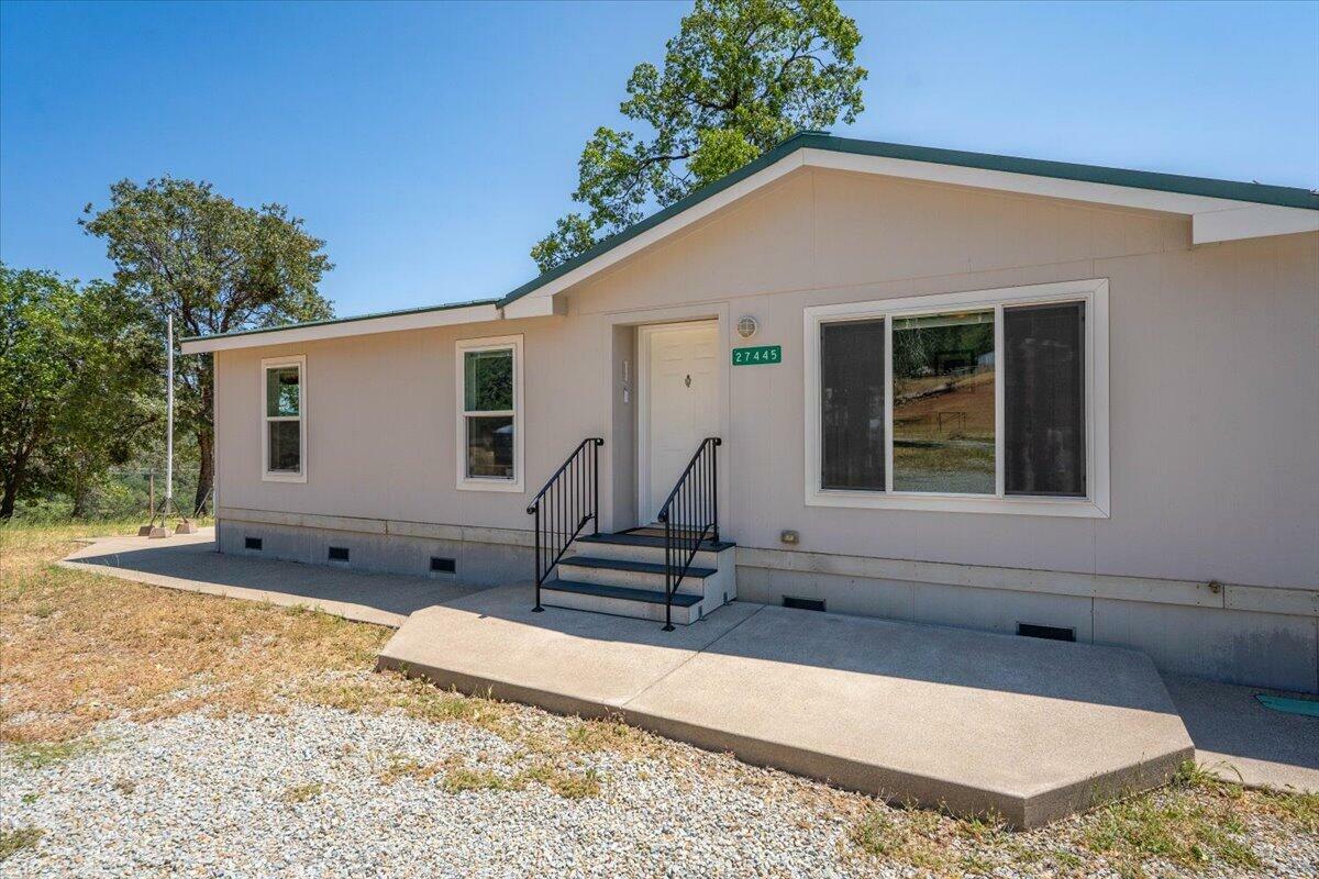 Property Photo: 27445 Lookout Mountain Road CA 96069