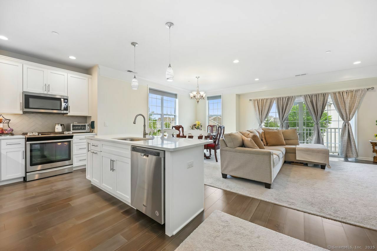 1022 Country View Road 1022  Danbury CT 06810 photo