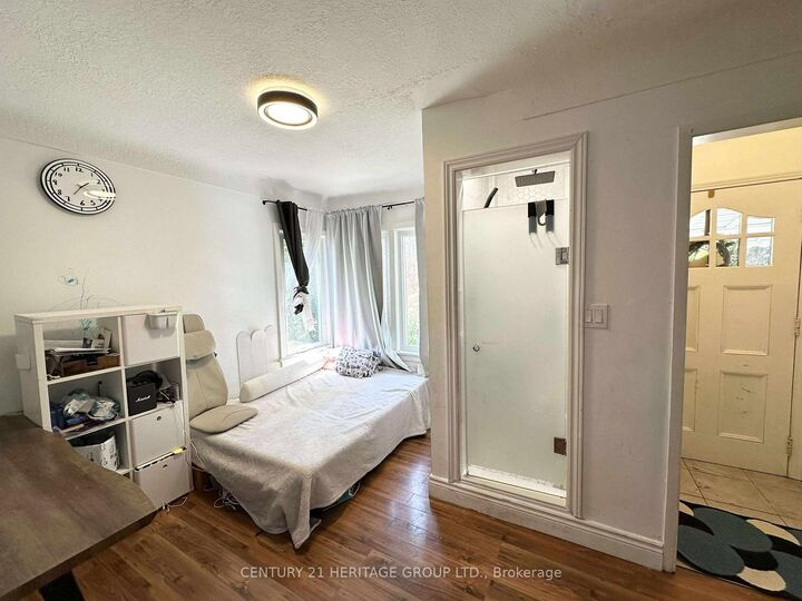 Property Photo: 15 West 1st Street ON L9C 3B5