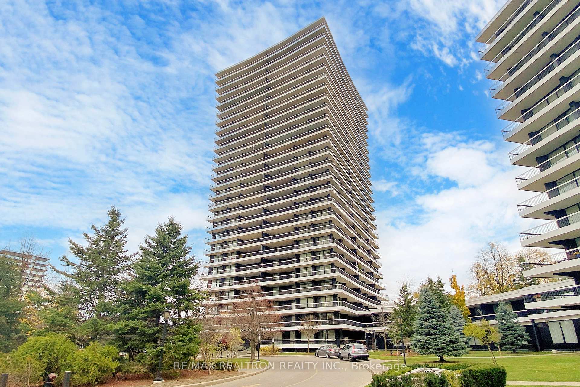 Photo de la propriété: 135 Antibes Drive 1706 ON M2R 2Z1