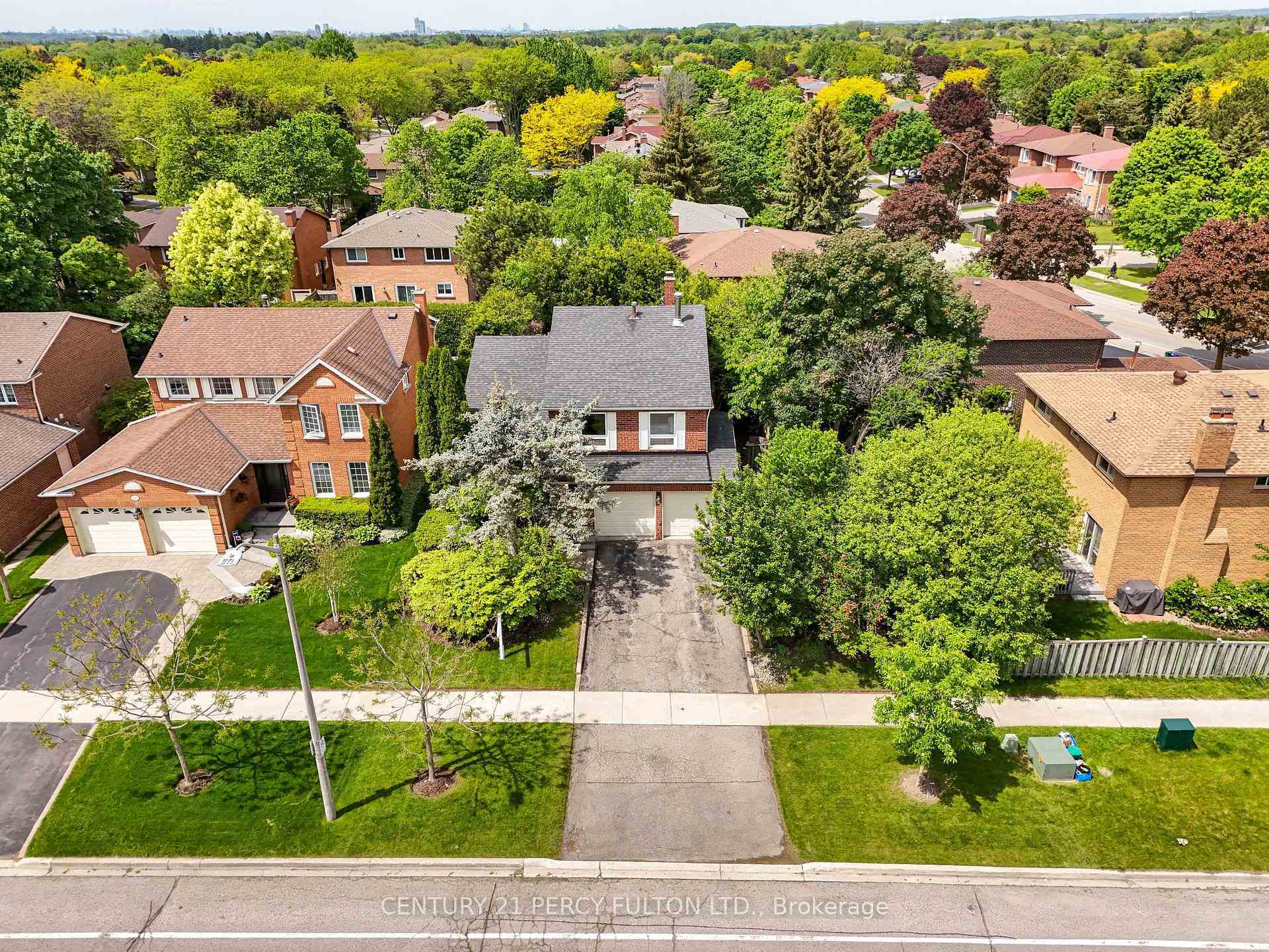 Photo de la propriété:  122 Wootten Way N  ON L3P 4C6 