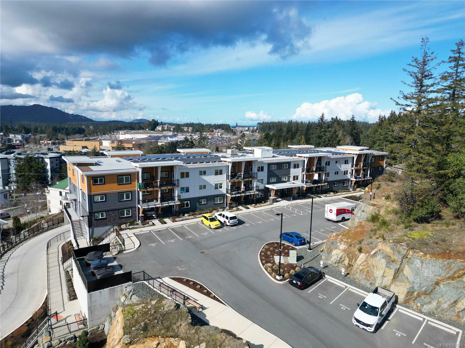 Property Photo: 4810 Cedar Ridge Pl 301 BC V9T 0M7