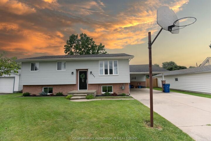 485 Richmond Street  Dresden ON N0P 1M0 photo