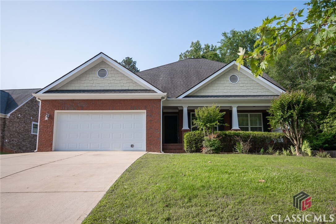 Property Photo: 351 Hampton Park Drive GA 30606