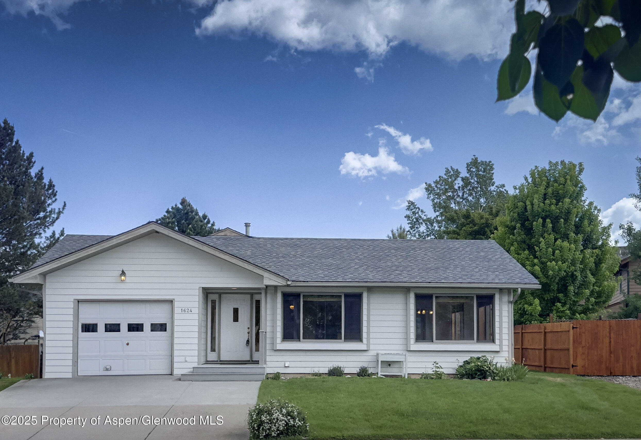 Property Photo: 1624 Defiance Drive CO 81623