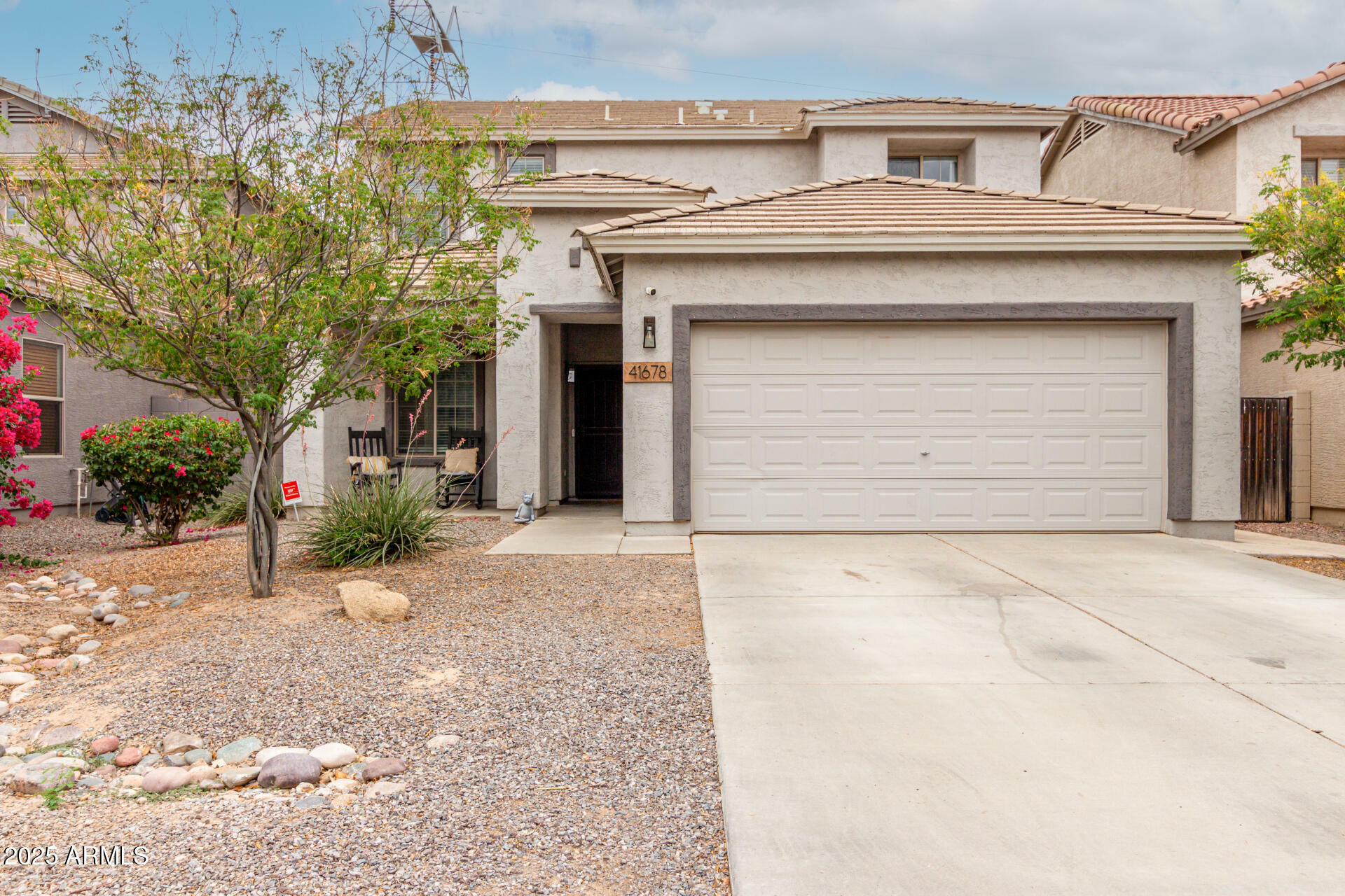 Property Photo: 41678 N Salix Drive AZ 85140