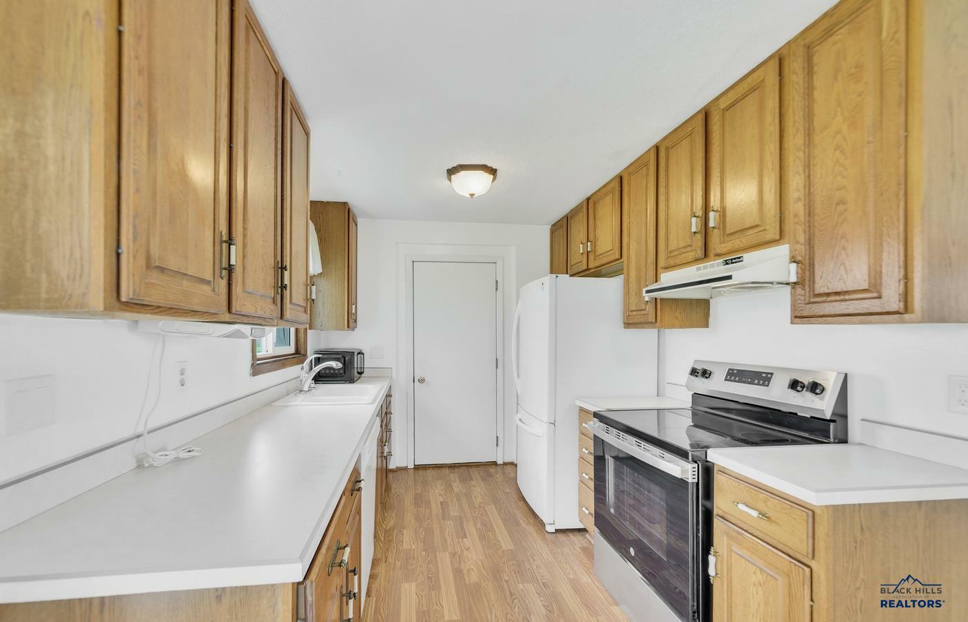 Property Photo:  504 Swallow Dr  SD 57719 