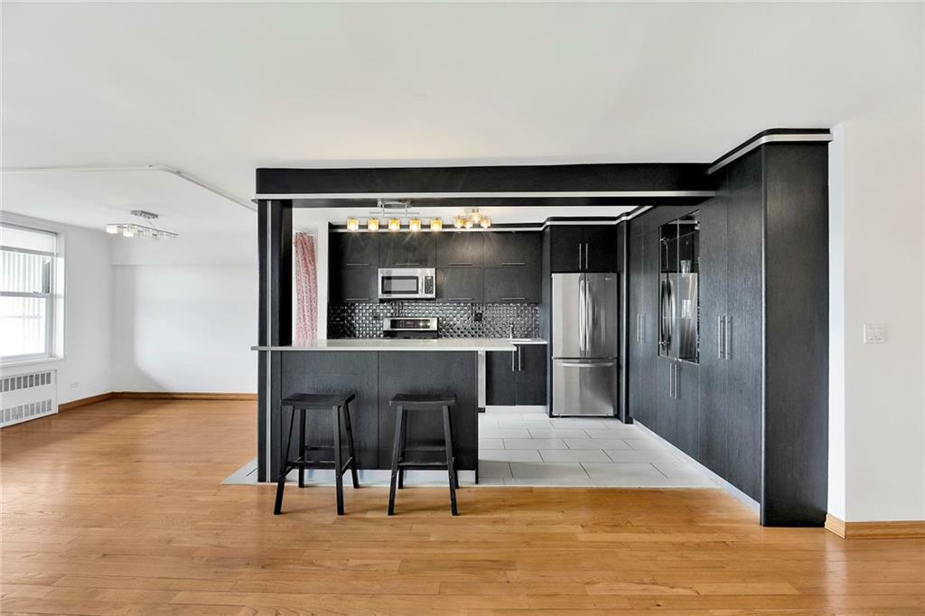 Property Photo:  1625 Emmons Avenue 2E  NY 11235 
