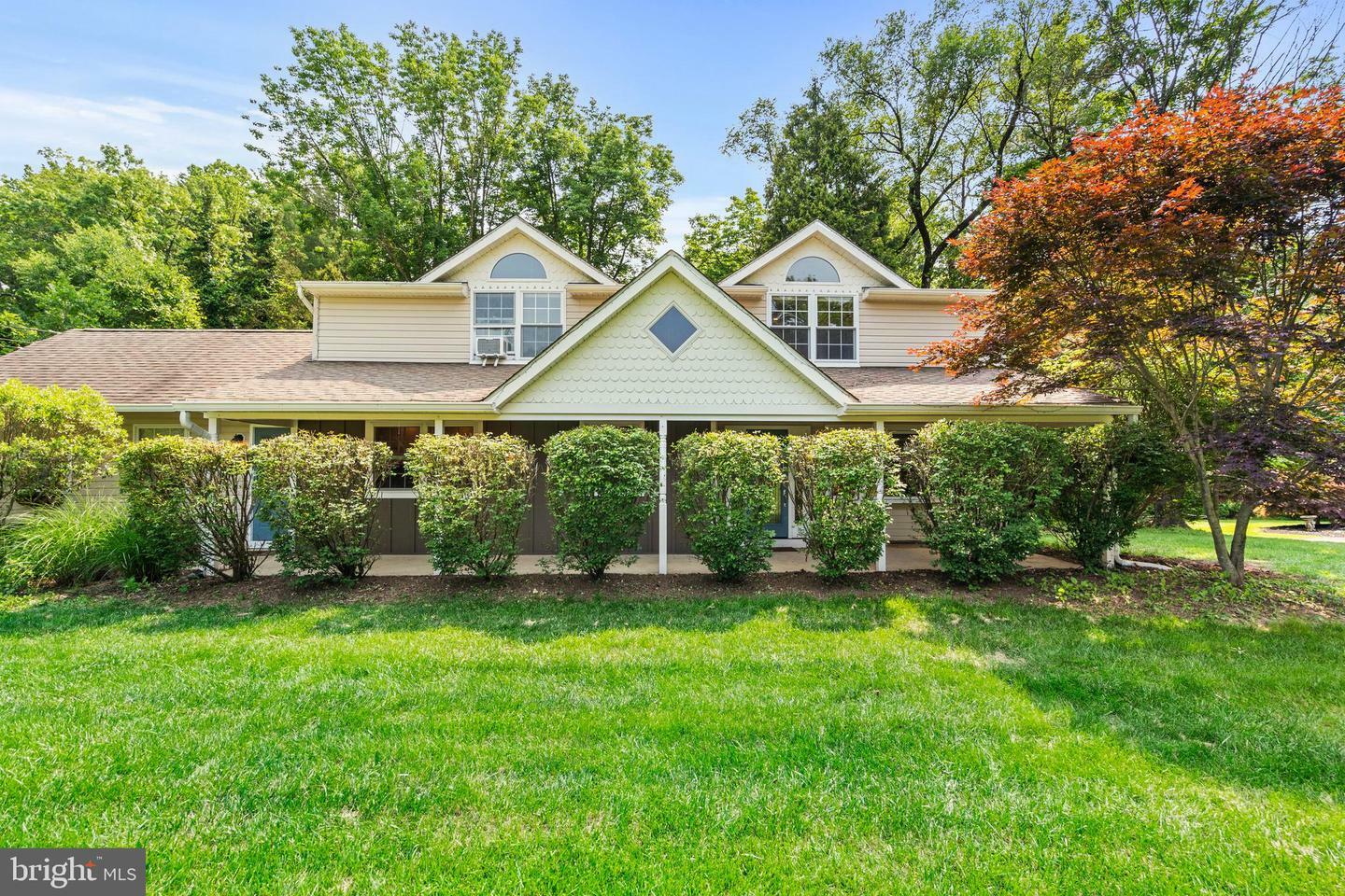 Property Photo: 28 New Road PA 18901