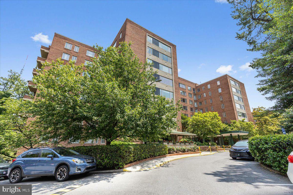 Property Photo: 4301 Massachusetts Avenue NW 3001 DC 20016