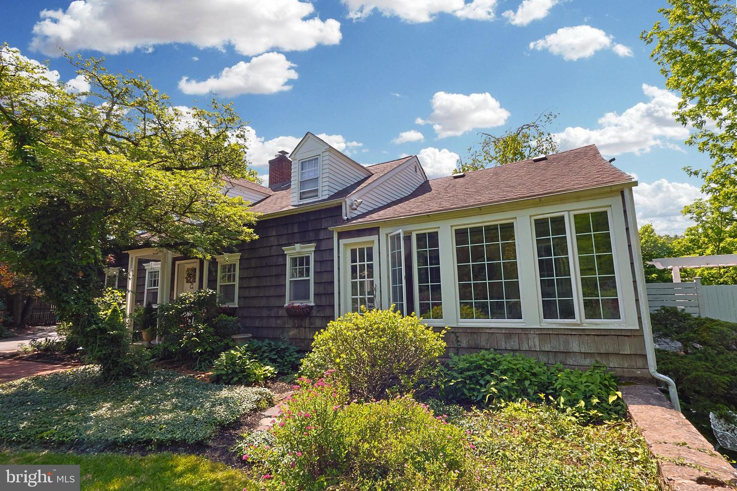 726 Forest Grove Road  Wycombe PA 18980 photo