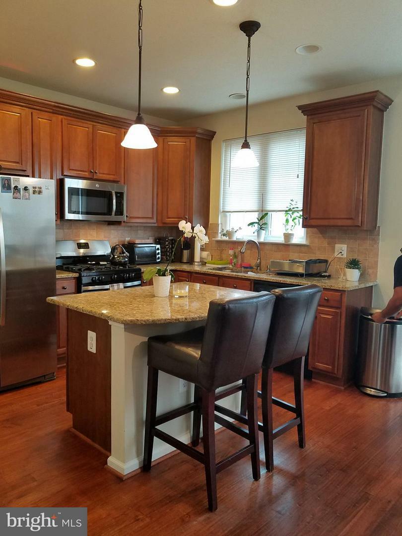 Property Photo: 4675 Carisbrooke Lane VA 22030
