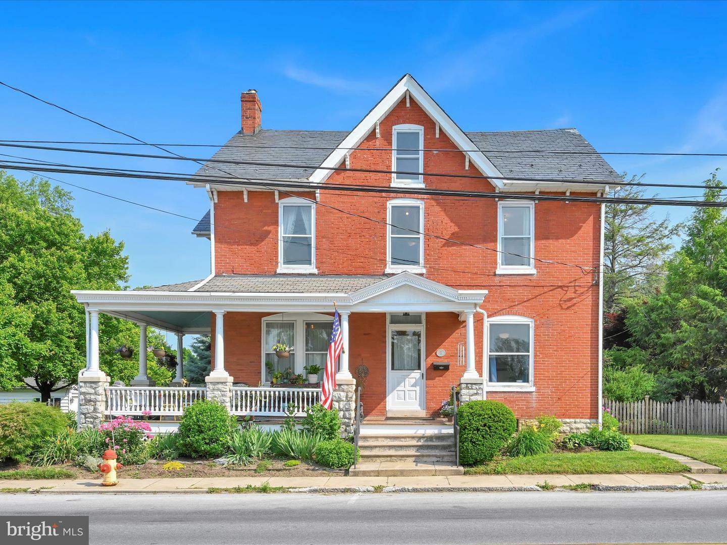 136 Miller Street  Strasburg PA 17579 photo