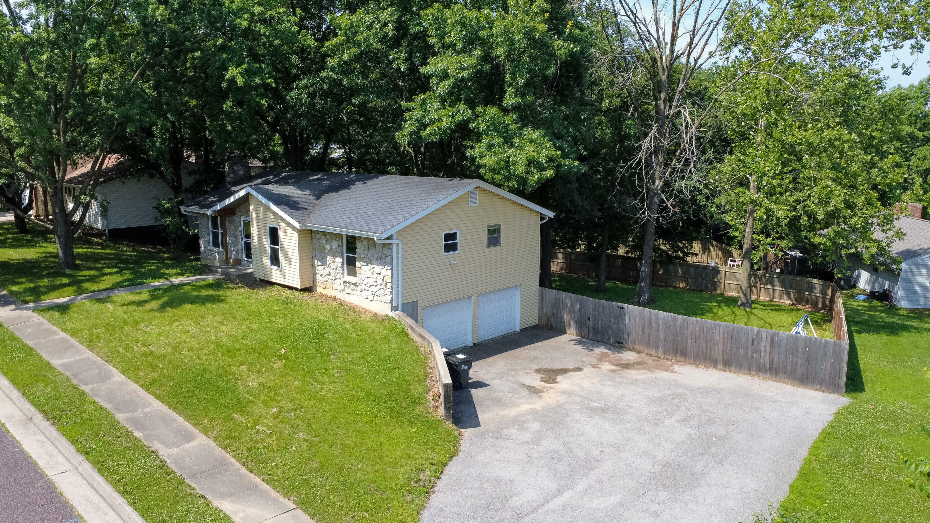 Property Photo: 3511 Deer Run MO 65202