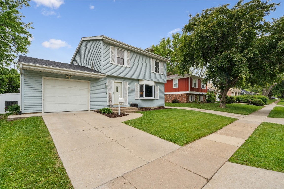 Property Photo:  1509 Brookwood Drive  IA 52240 