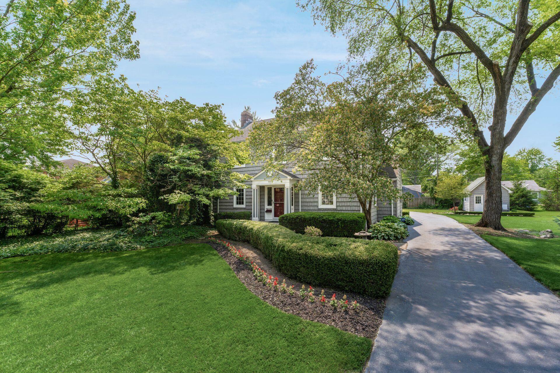 Property Photo: 445 Northview Drive OH 43209