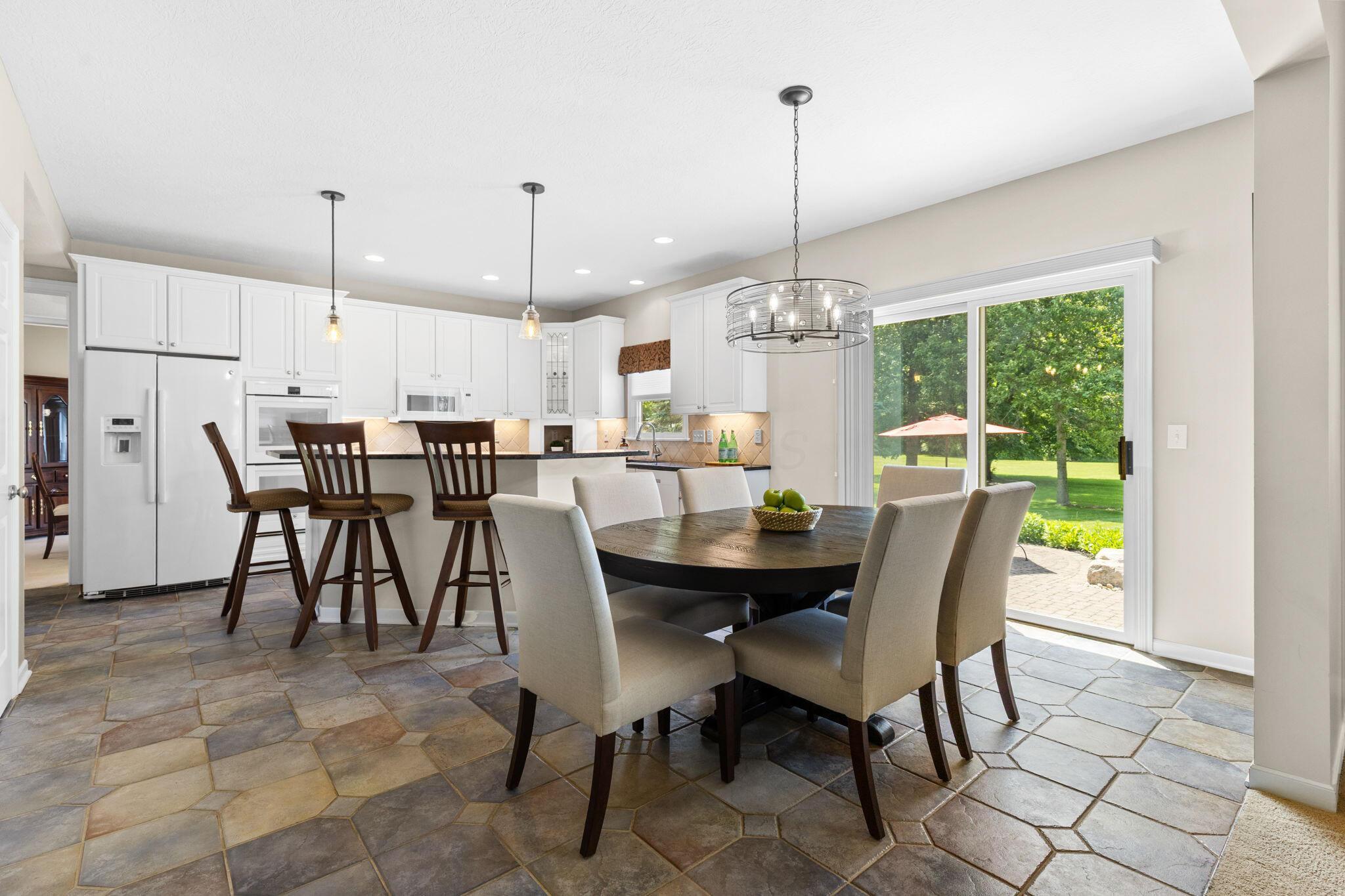 Property Photo: 2543 Kemperwood Drive OH 43004