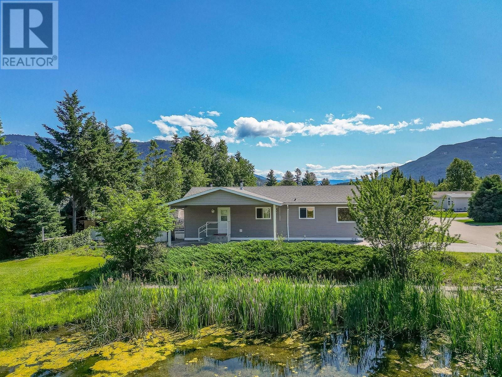 Property Photo: 130 Cliffview Lane 18 BC V0E 1V0