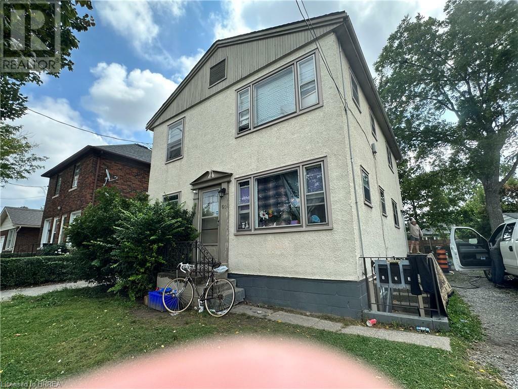 Photo de la propriété:  60 Carlton Street  ON L2R 1P8 
