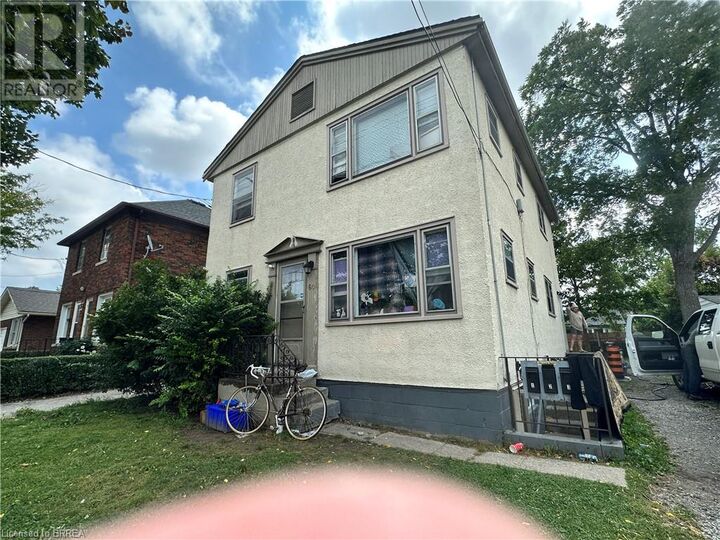 60 Carlton Street  St. Catharines ON L2R 1P8 photo