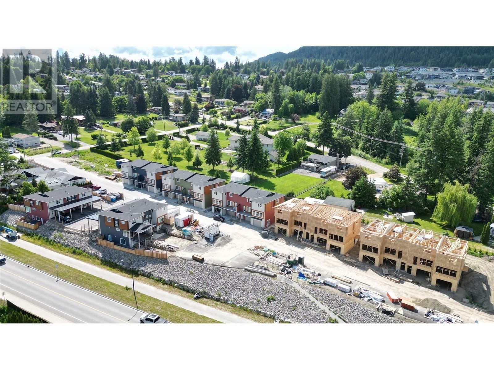 981 12 Street Southeast 37  Salmon Arm BC V1E 2C8 photo