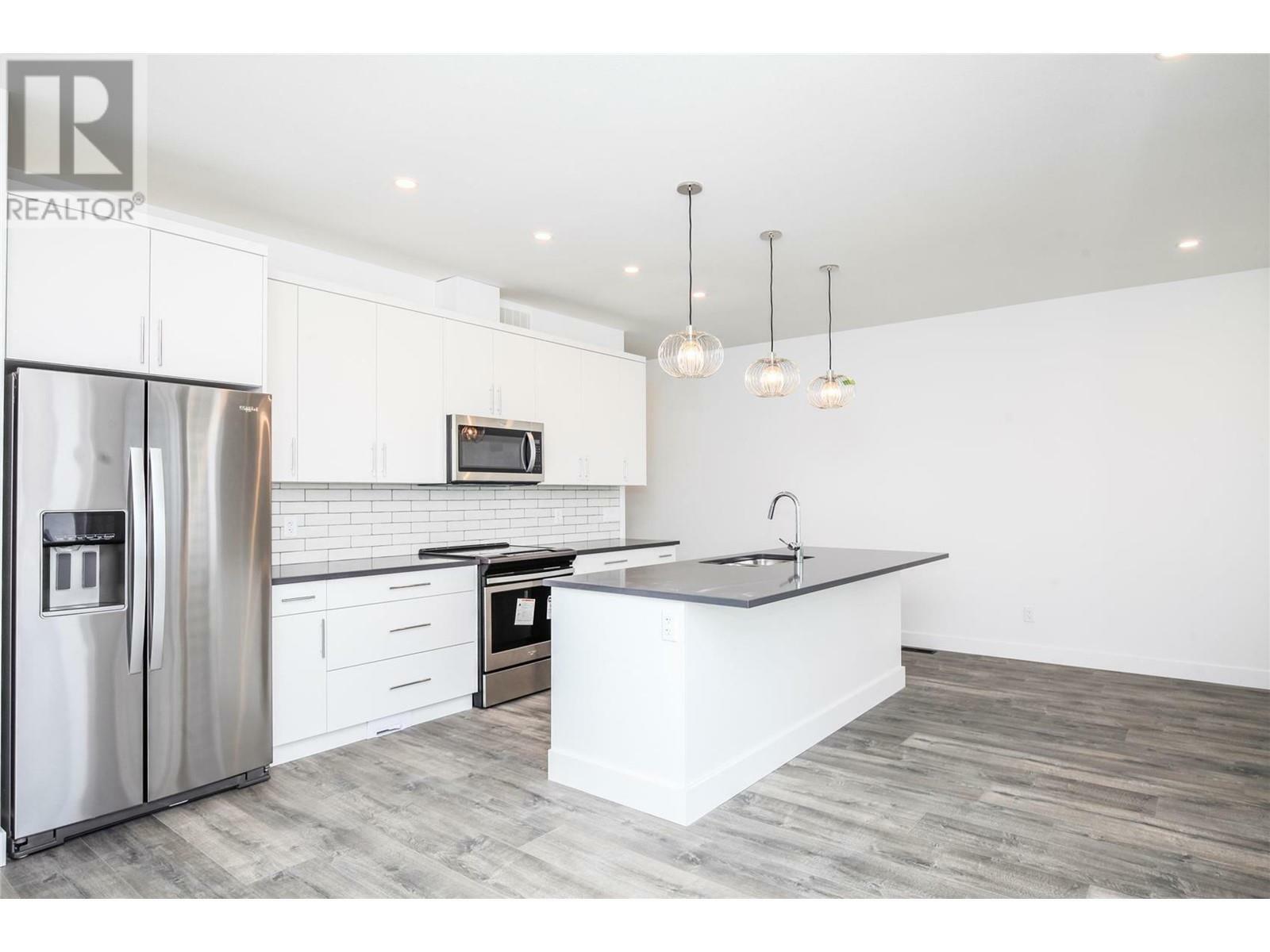 Photo de la propriété: 610 Academy Way 118 BC V1Y 9T1